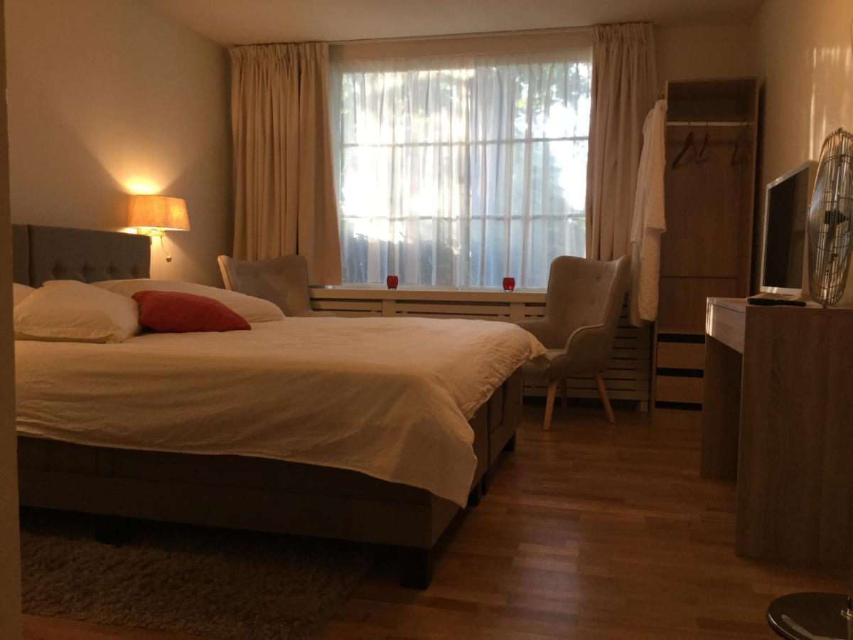 Bed And Breakfast De Haen - Prive-Appartementen Van 43 Of 60 M2 Met Tweepersoons Bubbelbad - Finse Sauna - In Westvleugel Van Luxe Villa Oss Luaran gambar