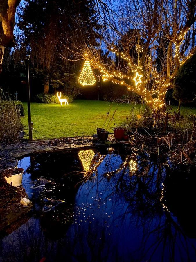 Bed And Breakfast De Haen - Prive-Appartementen Van 43 Of 60 M2 Met Tweepersoons Bubbelbad - Finse Sauna - In Westvleugel Van Luxe Villa Oss Luaran gambar