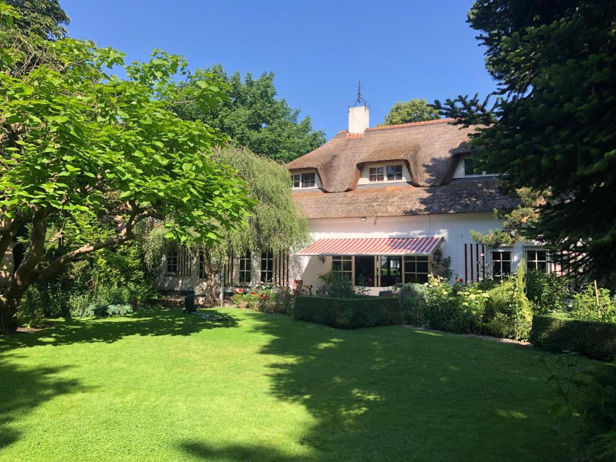 Bed And Breakfast De Haen - Prive-Appartementen Van 43 Of 60 M2 Met Tweepersoons Bubbelbad - Finse Sauna - In Westvleugel Van Luxe Villa Oss Luaran gambar