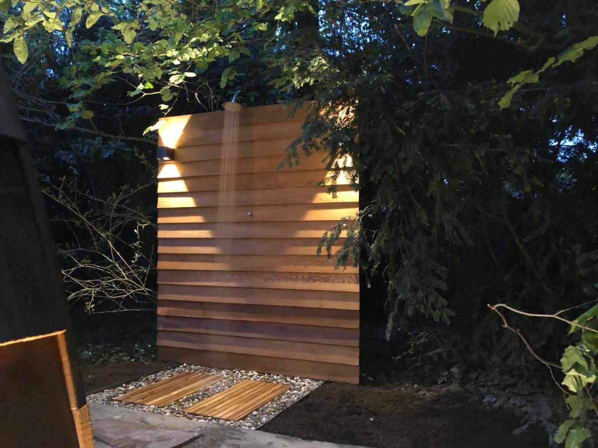 Bed And Breakfast De Haen - Prive-Appartementen Van 43 Of 60 M2 Met Tweepersoons Bubbelbad - Finse Sauna - In Westvleugel Van Luxe Villa Oss Luaran gambar