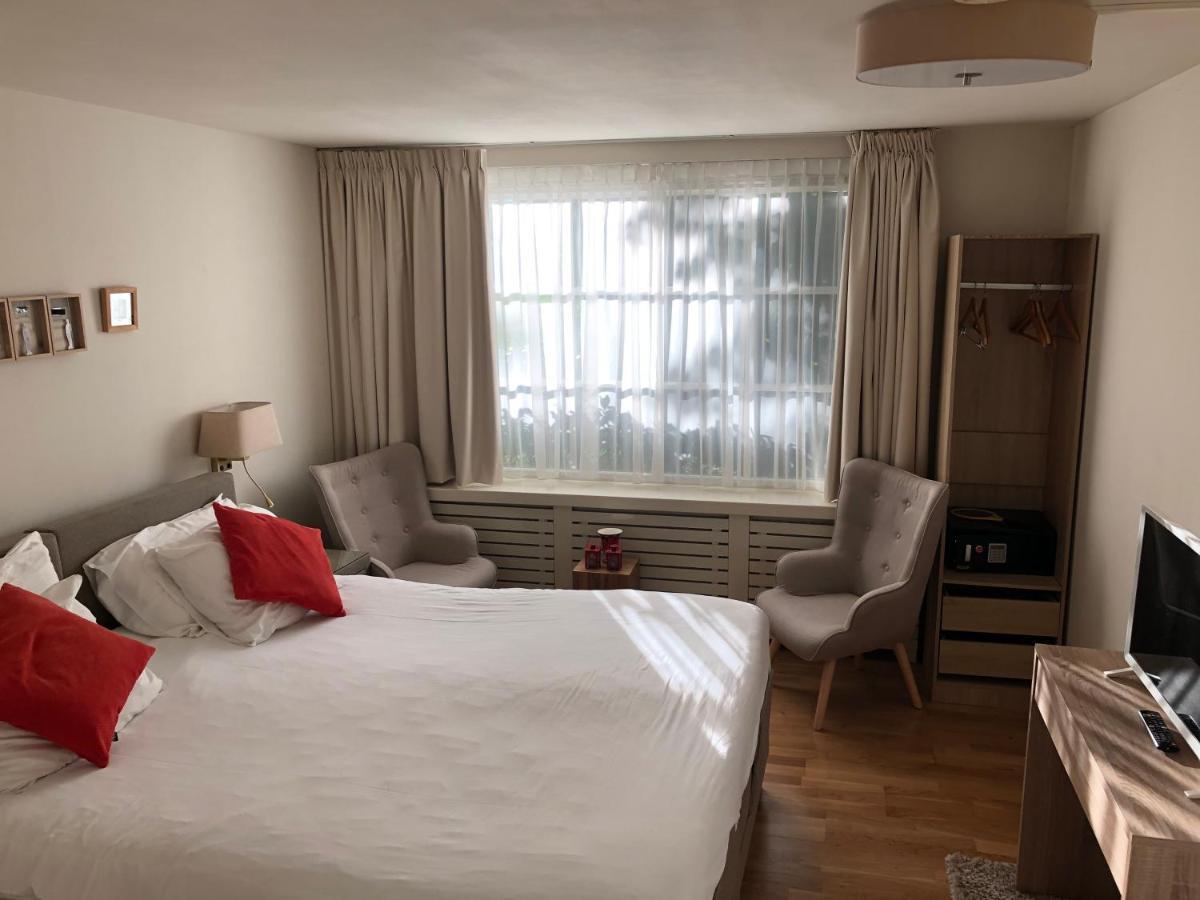 Bed And Breakfast De Haen - Prive-Appartementen Van 43 Of 60 M2 Met Tweepersoons Bubbelbad - Finse Sauna - In Westvleugel Van Luxe Villa Oss Luaran gambar
