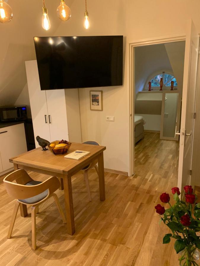 Bed And Breakfast De Haen - Prive-Appartementen Van 43 Of 60 M2 Met Tweepersoons Bubbelbad - Finse Sauna - In Westvleugel Van Luxe Villa Oss Luaran gambar