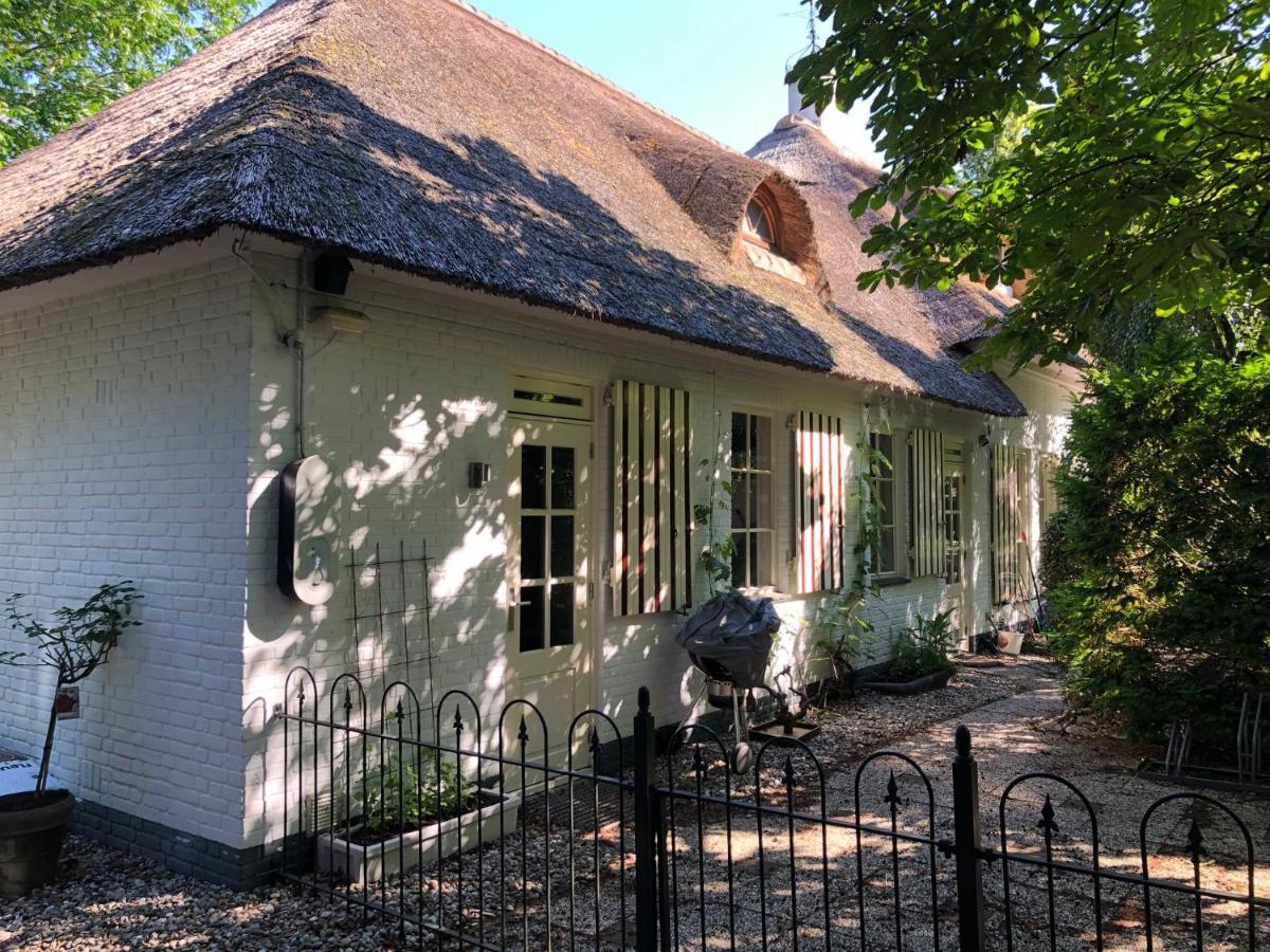 Bed And Breakfast De Haen - Prive-Appartementen Van 43 Of 60 M2 Met Tweepersoons Bubbelbad - Finse Sauna - In Westvleugel Van Luxe Villa Oss Luaran gambar