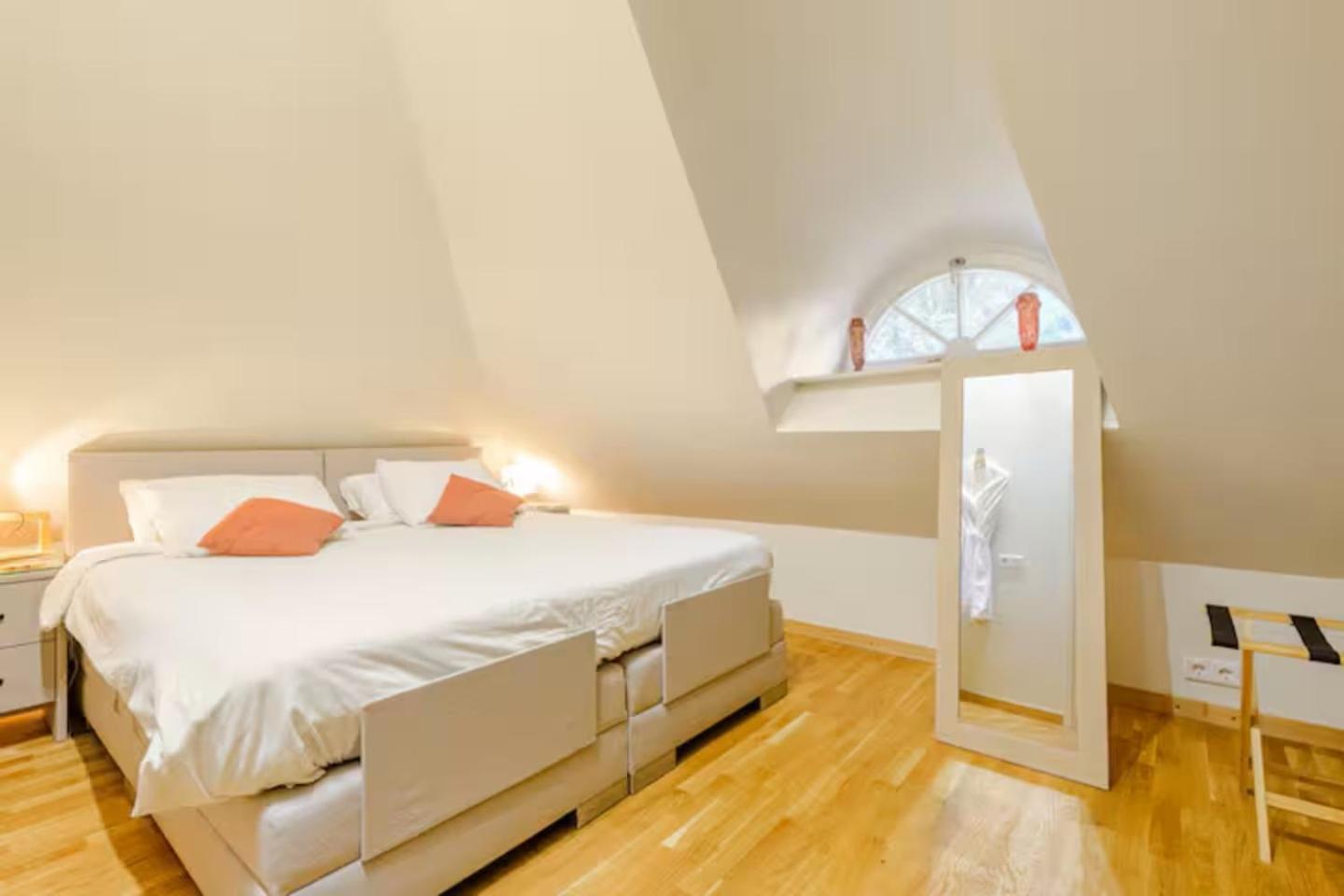 Bed And Breakfast De Haen - Prive-Appartementen Van 43 Of 60 M2 Met Tweepersoons Bubbelbad - Finse Sauna - In Westvleugel Van Luxe Villa Oss Luaran gambar